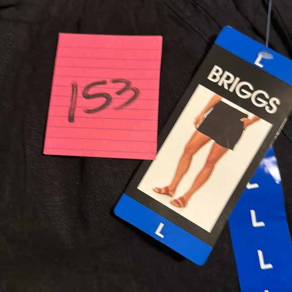 Briggs Ladies' Linen Blend Pull-On Beach Short, Large Black Front & Back Pockets - Picture 7 of 7